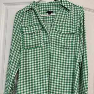 Ann Taylor Green and white long sleeve top